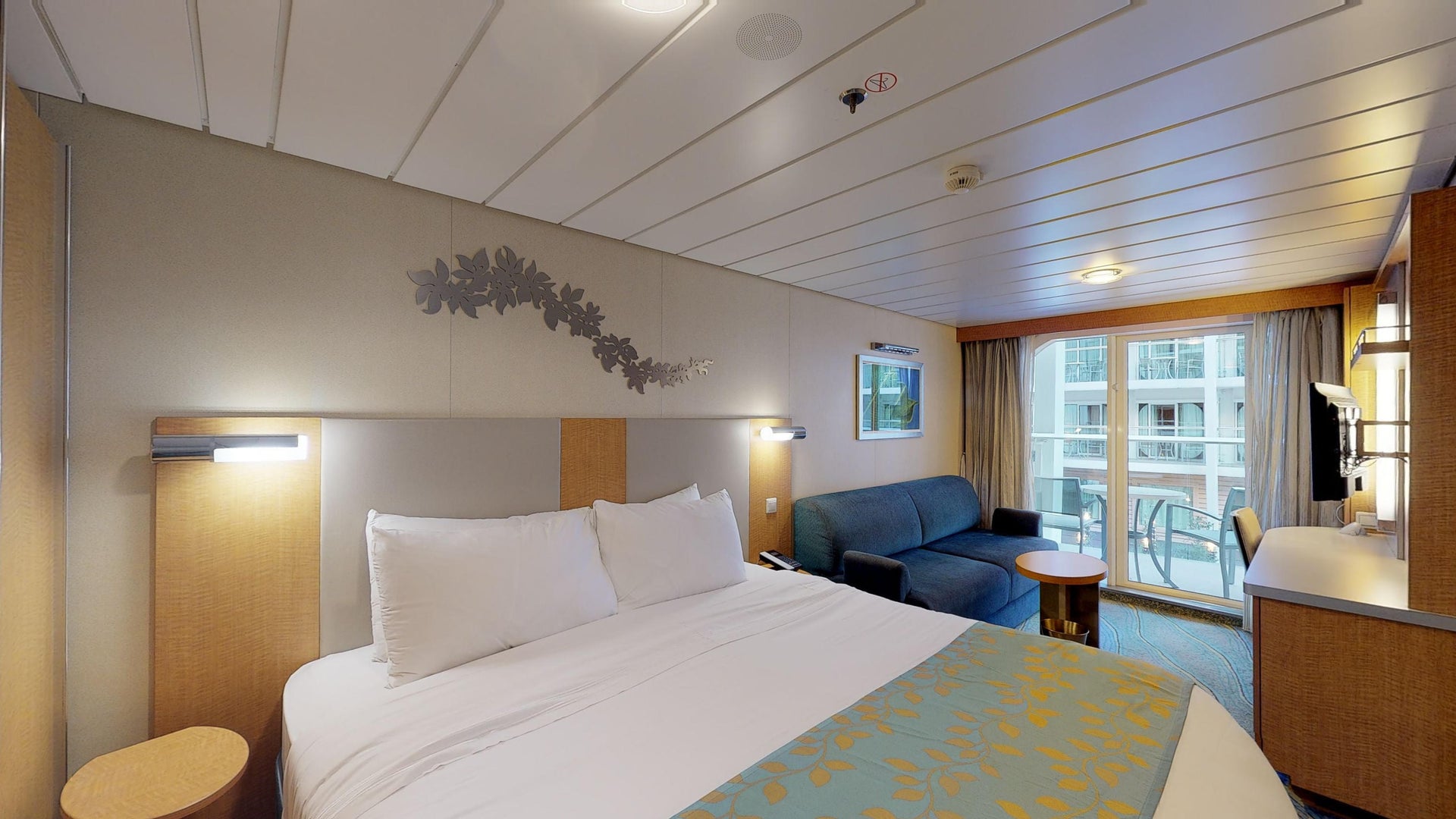 Oasis of the Seas- Central Park View Balcony