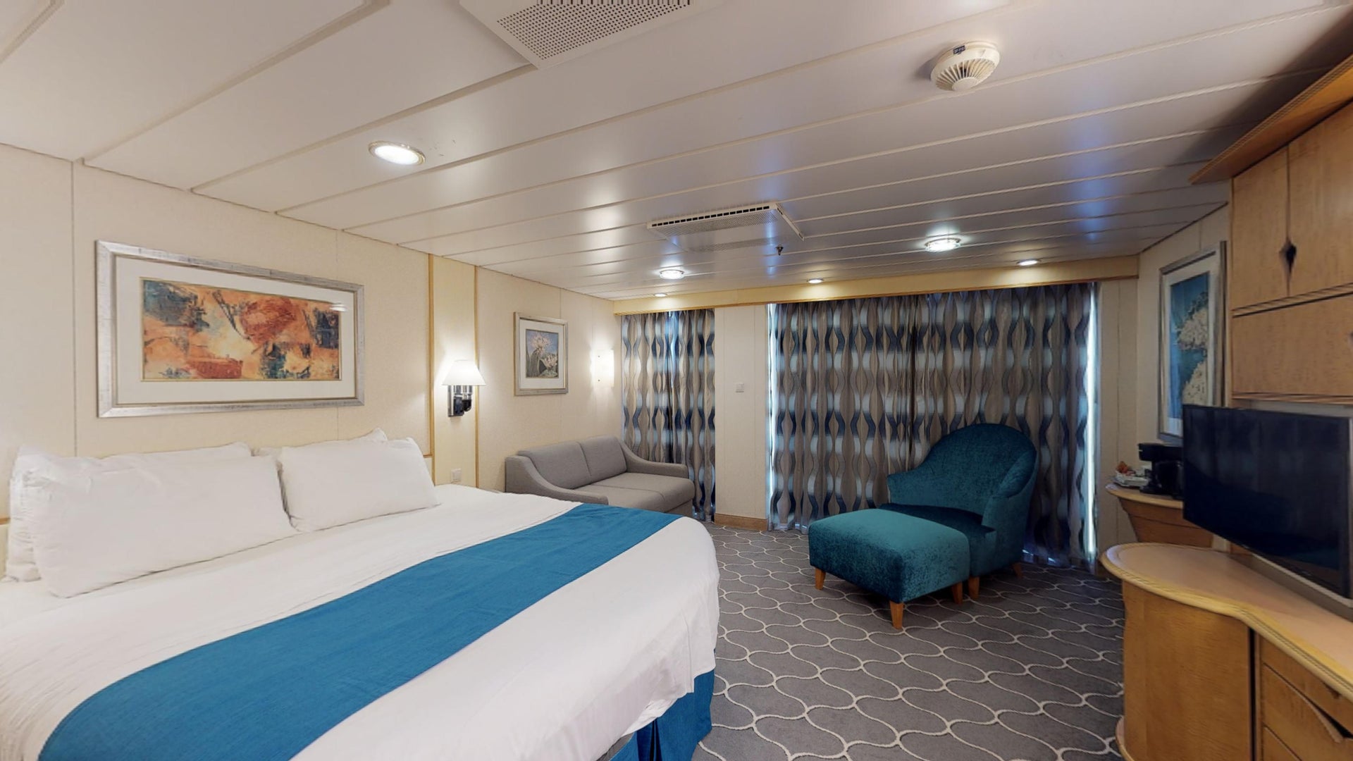 navigator of the seas junior suite