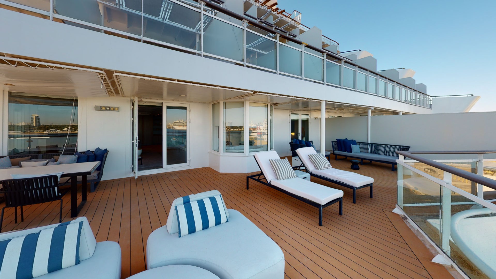 Curated visual reference: Celebrity Penthouse Suite Virtual Tour Photo Inspiration