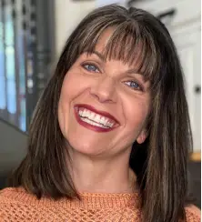 Holly Robertson